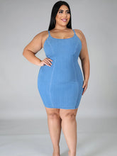 Vestido midi ajustado de color liso